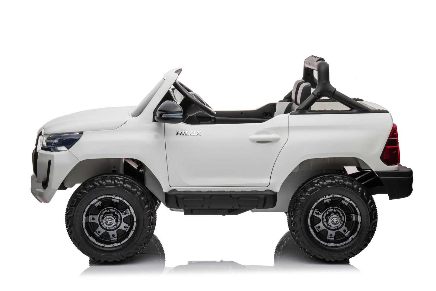 24V 2-Seater Licensed Toyota Hilux 2021 RC Kids Ride-On Car - Toygear - Kids Ride-on Cars